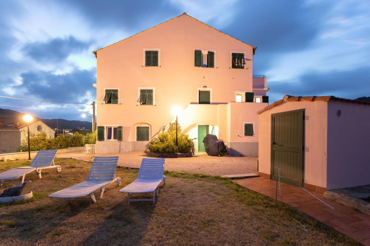 Villa Zafferano Suites Celle Ligure Exterior photo